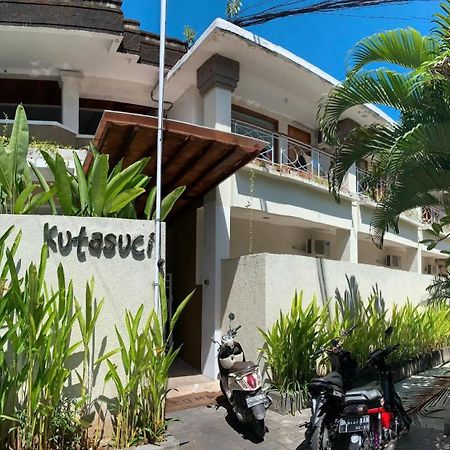 Kuta Suci Guesthouse 外观 照片