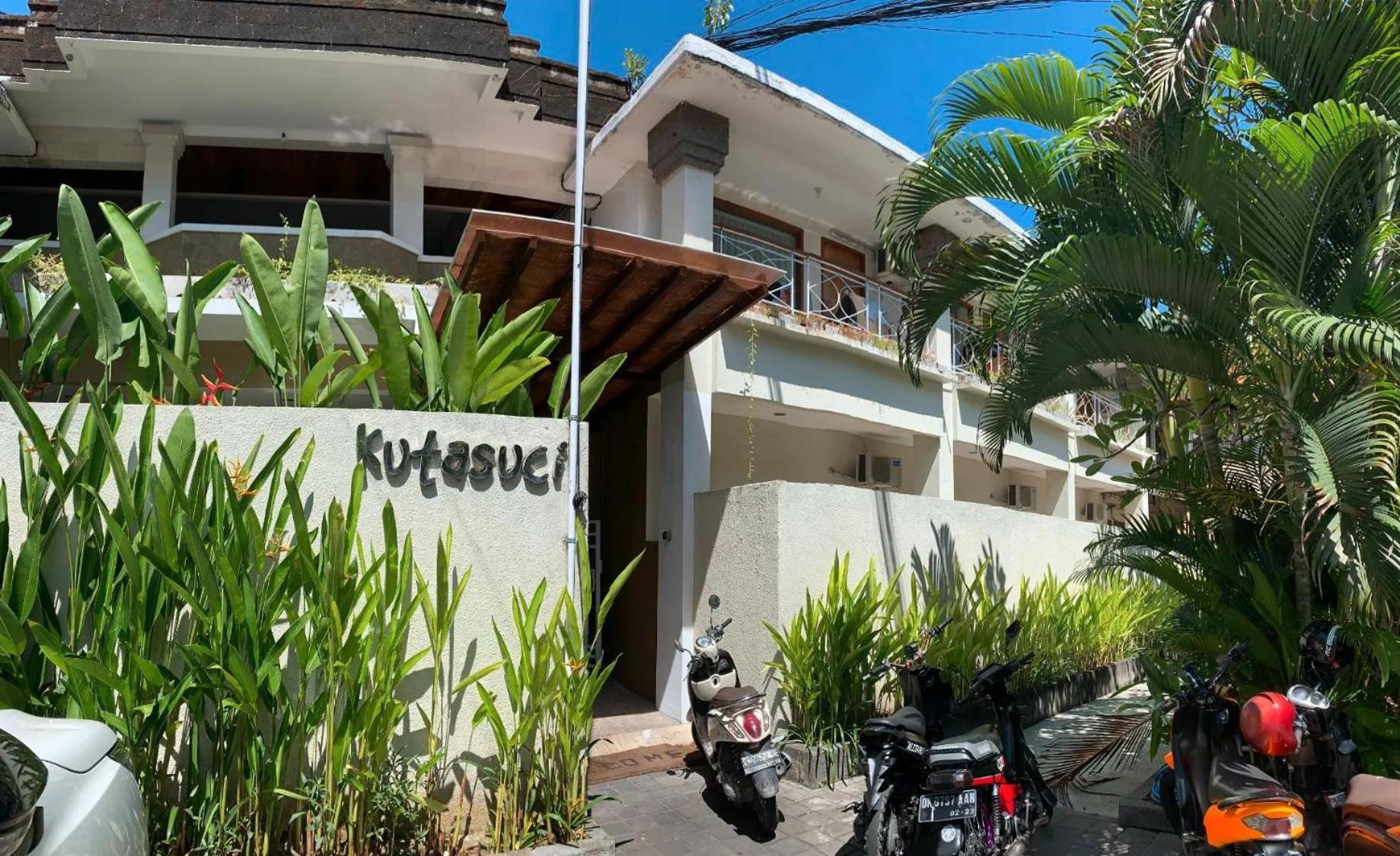 Kuta Suci Guesthouse 外观 照片